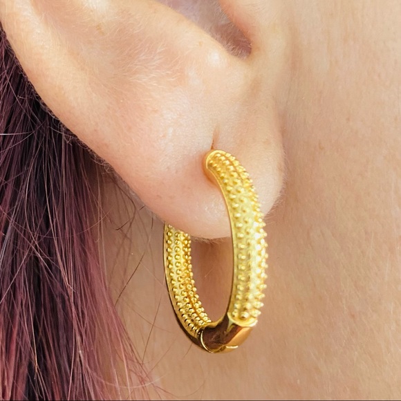 Medium Gold Texture Hoops - Picture 6 of 12